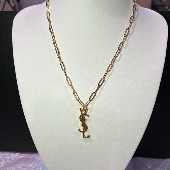 None Jewelry - 1408. Elegant YSL zipper pull / charm on a 18k gold plated necklace.